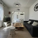 Prázdninový dům Le Refuge - Parking Gratuit - 6 Pers - Wi-fi *