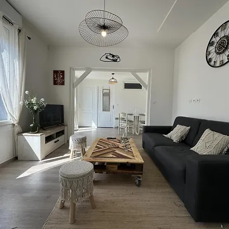 펜션 L'arrivee - Parking Gratuit - 6 Pers - Wi-fi *