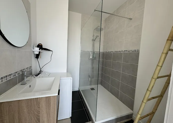 Сasa de vacaciones Le Refuge - Parking Gratuit - 6 Pers - Wi-fi *